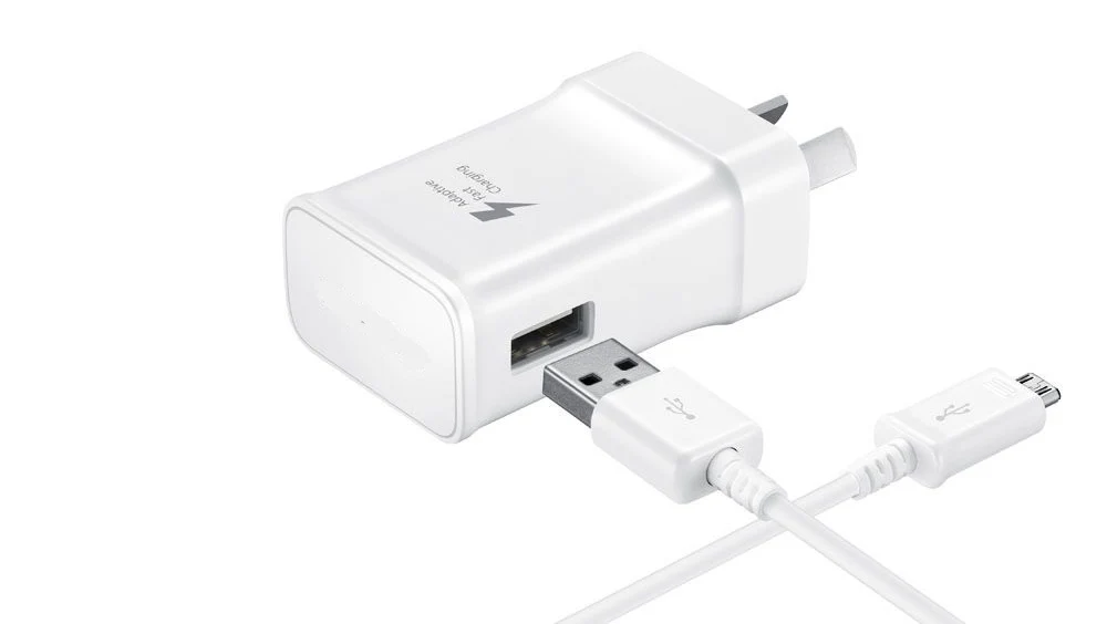 Fast Charger with Micro USB - Image 3