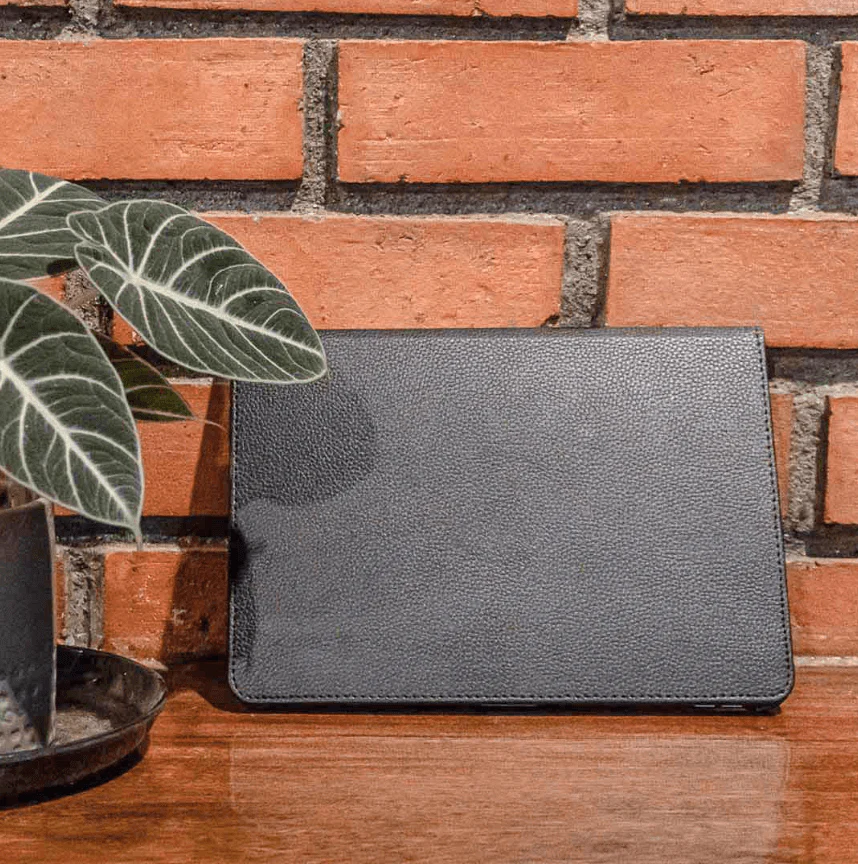 iPad Pro 9.7 Rotating Case – 360° Protective Cover (2016) - Image 4
