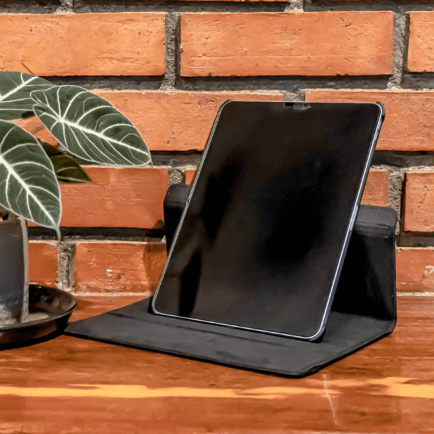 iPad Pro 9.7 Rotating Case – 360° Protective Cover (2016) - Image 5