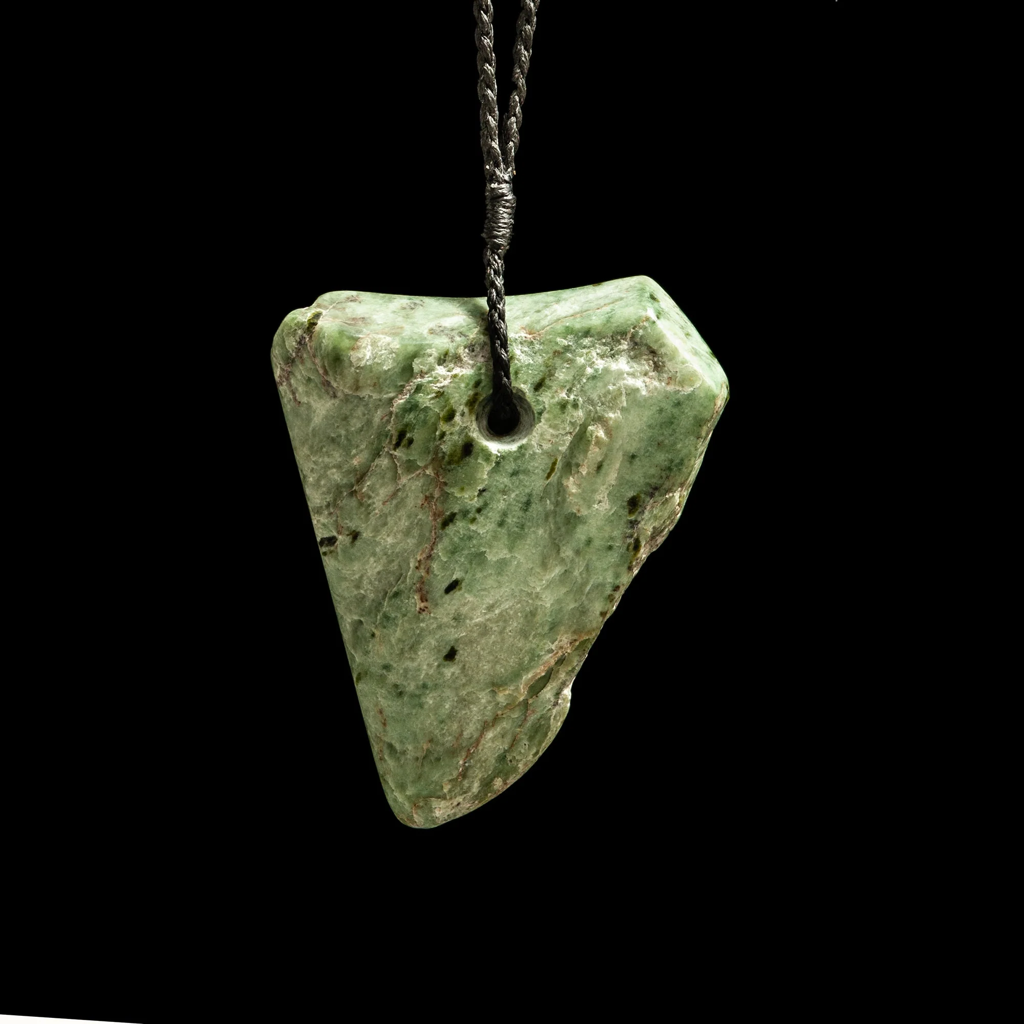 Jade rei niho handcrafted pendant Necklace - Image 2