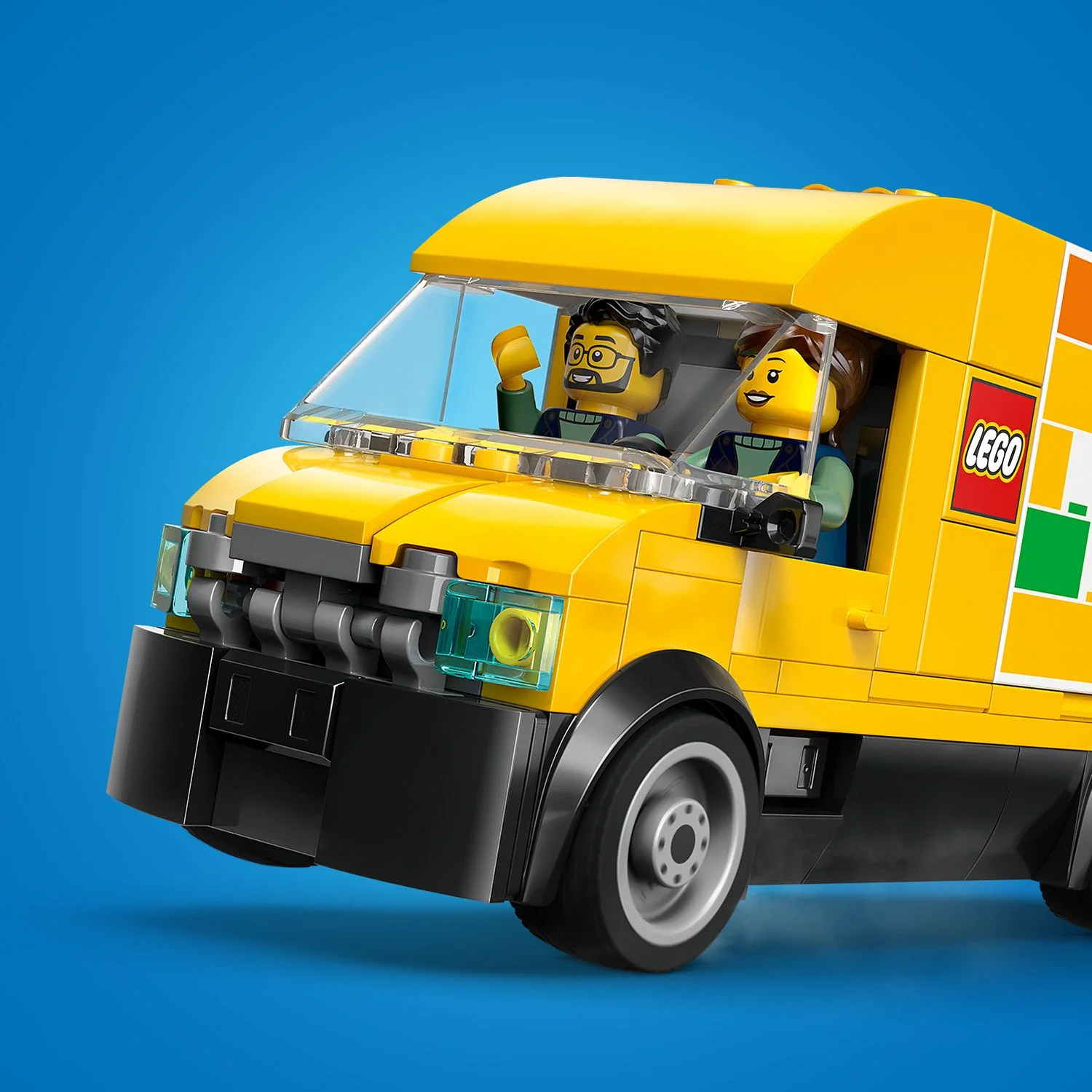 LEGO City: The LEGO Van (60500) - Image 12