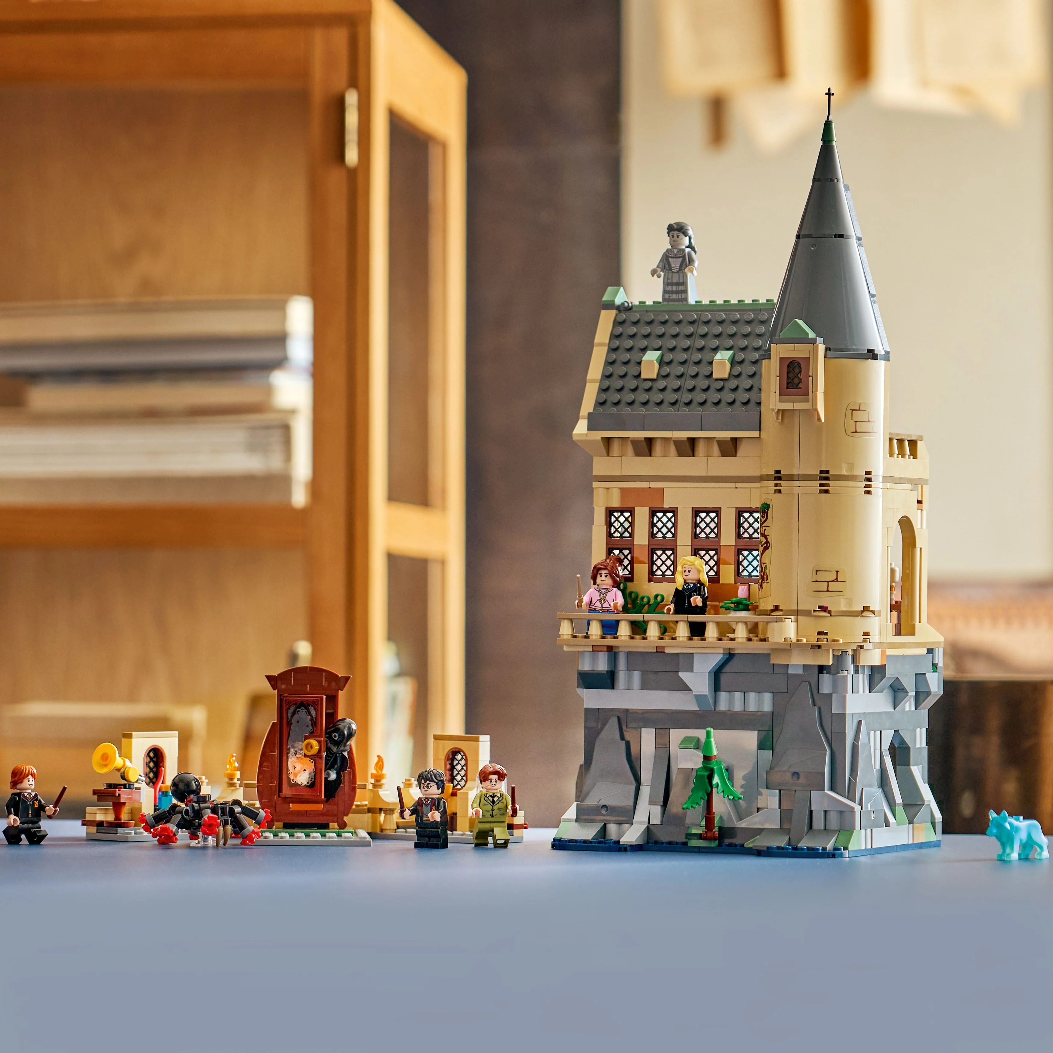 LEGO Harry Potter: Hogwarts Castle: Hospital Wing (76463) - Image 7