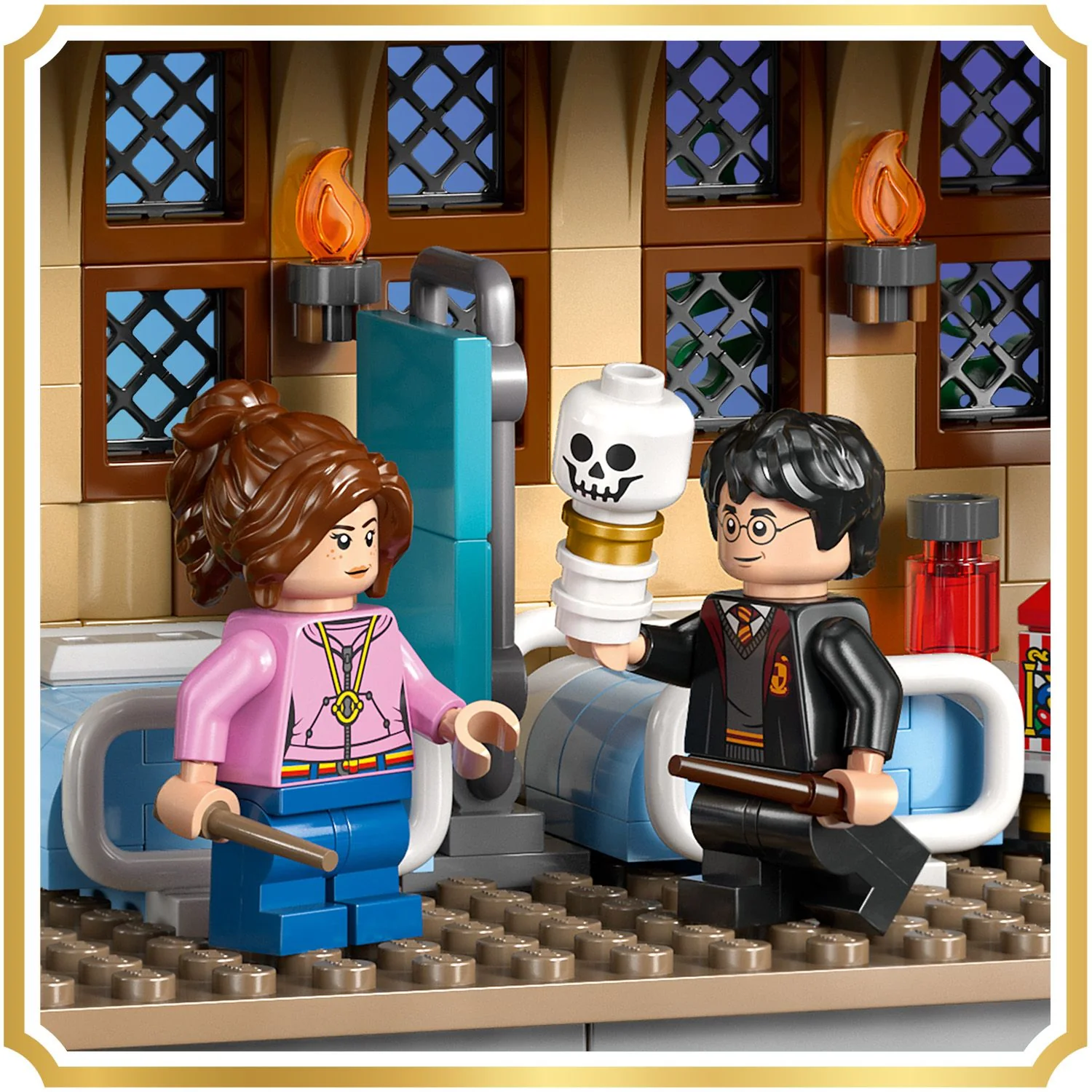 LEGO Harry Potter: Hogwarts Castle: Hospital Wing (76463) - Image 8