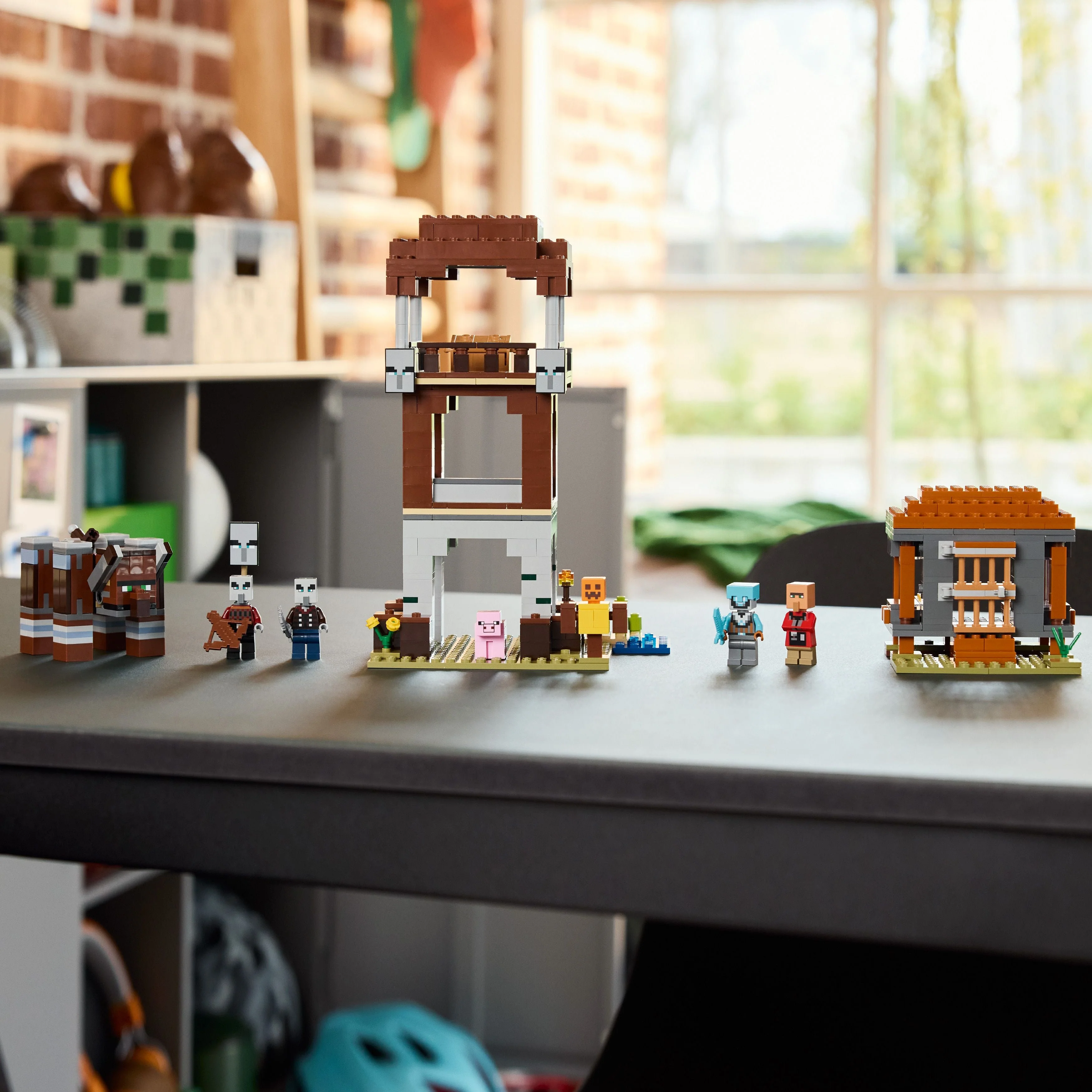LEGO Minecraft: The Pillager Outpost and Ravager (21278) - Image 5