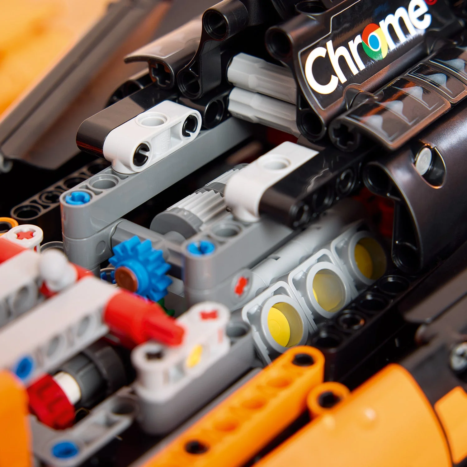LEGO Technic: McLaren MCL39 F1 Car (42228) - Image 8