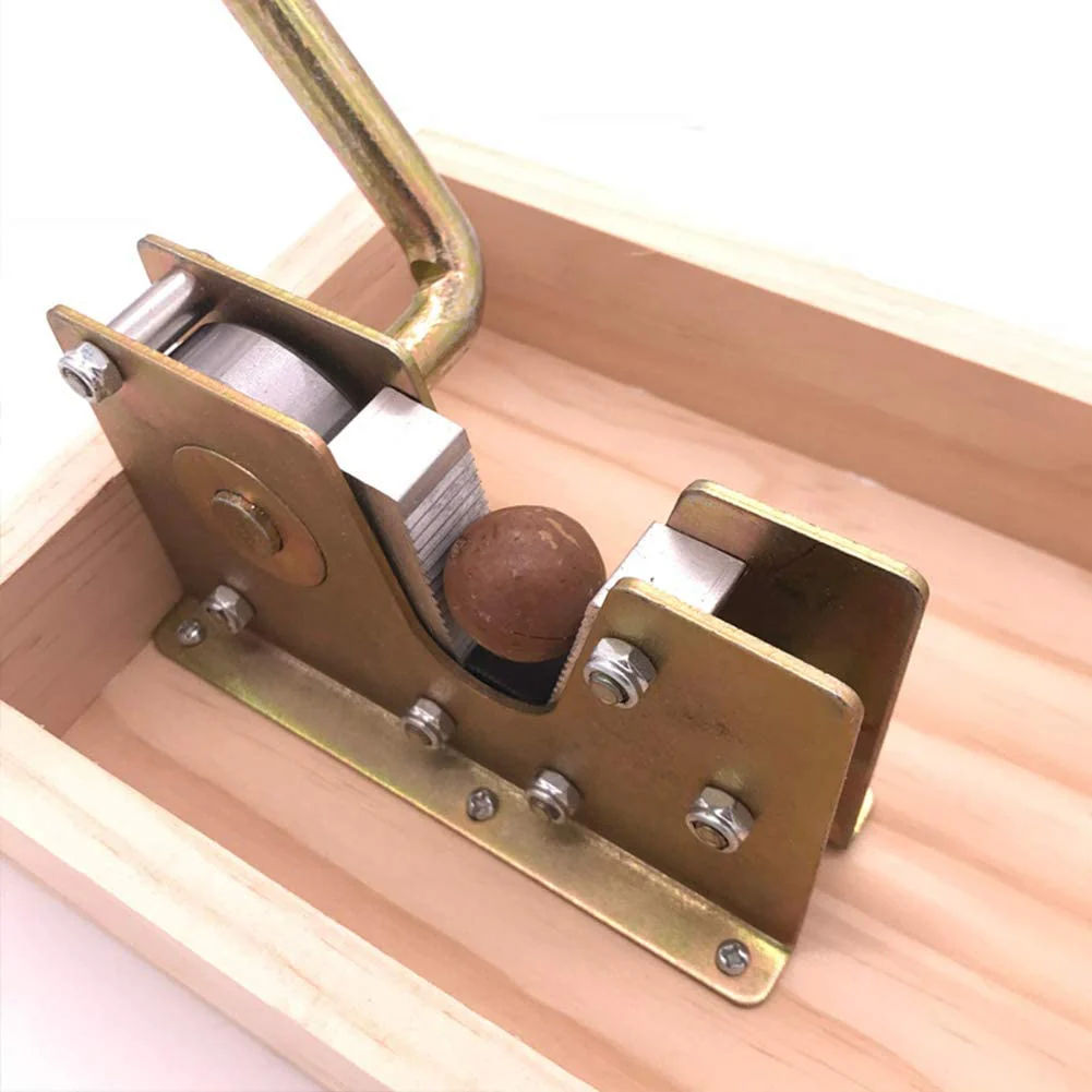 Nut Cracker Macadamia Opener - Image 4
