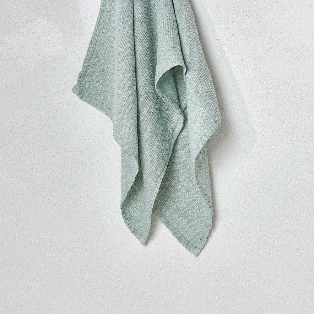 Stone Wash Linen Waffle Bath Sheet - Image 2