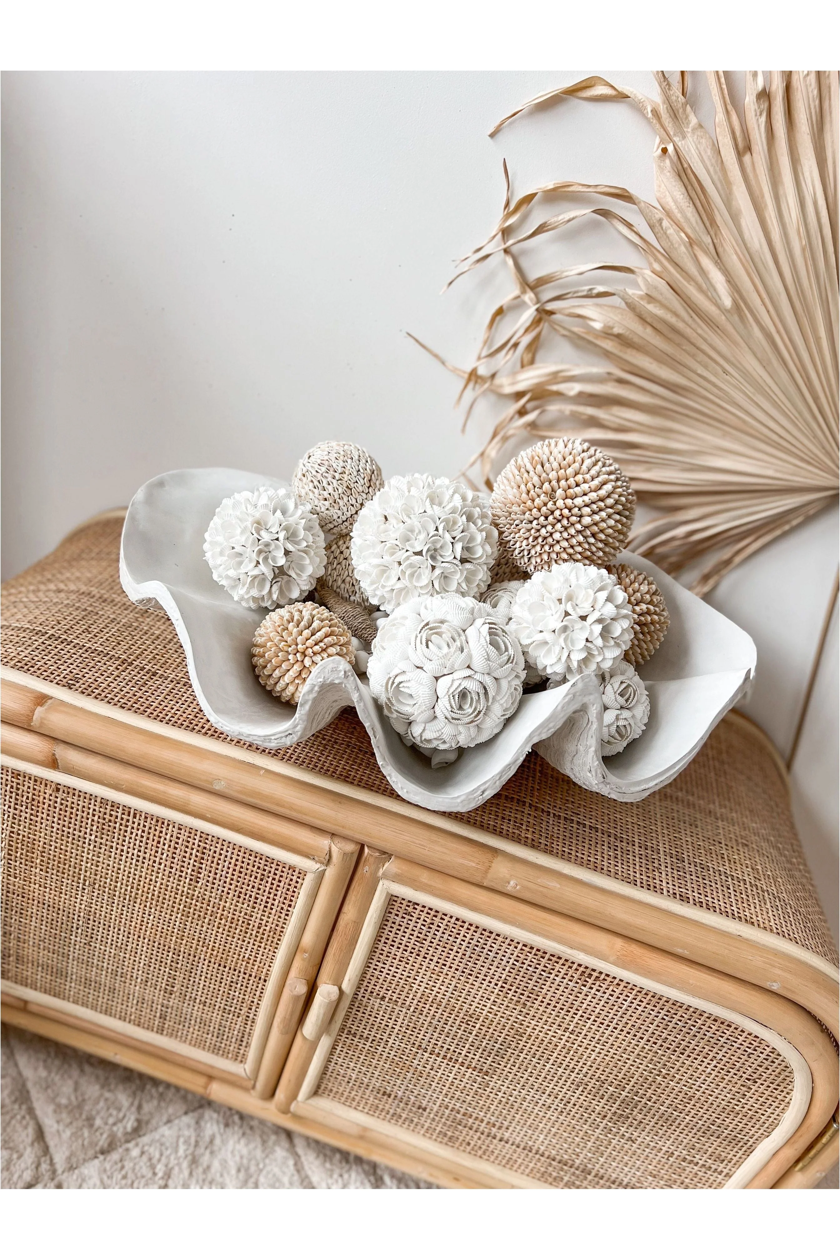 White Shell Ball - Image 3